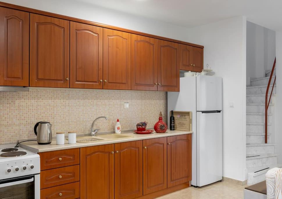Olympus Betty'S Apartments 리토코론 외부 사진